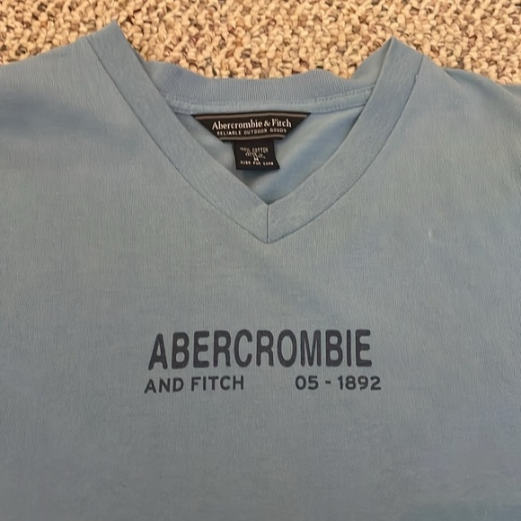 Abercrombie & Fitch Blue “Surf” V Neck Tee. Medium - Picture 2 of 4
